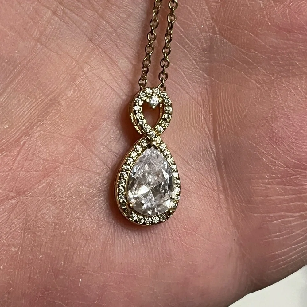 Teardrop Crystal Necklace